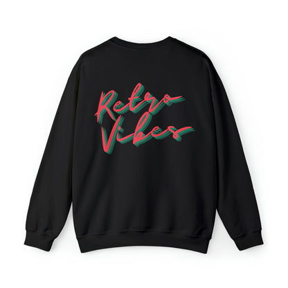 Retro Vibes Alien Unisex Heavy Blend™ Crewneck Sweatshirt Gildan