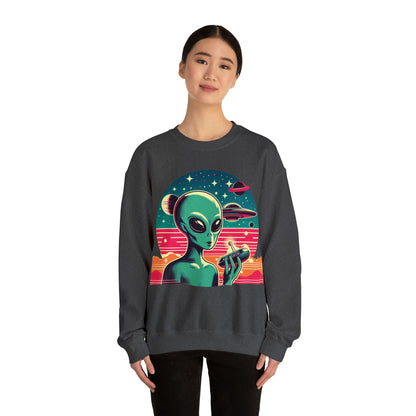 Retro Vibes Alien Unisex Heavy Blend™ Crewneck Sweatshirt Gildan